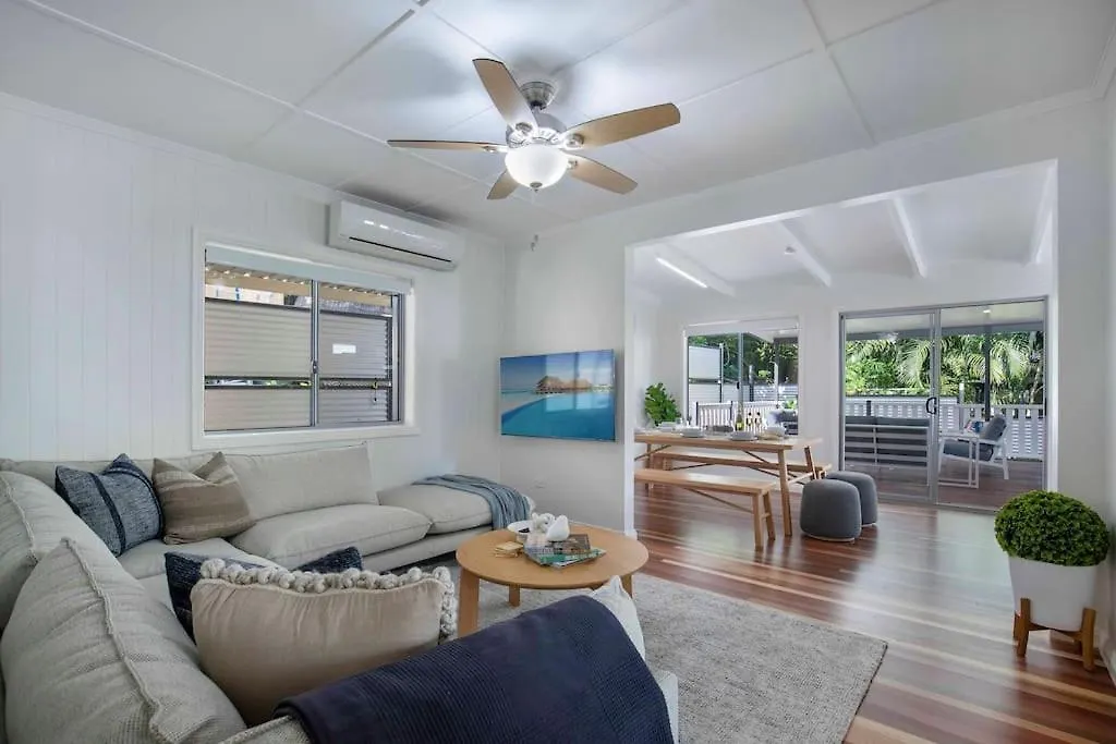 Sunset Haven 4-Bd Retreat Milton, Steps To Suncorp location
